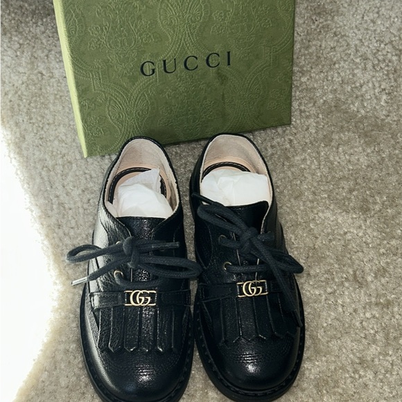 Gucci Kids Black Leather Lace-Up Tassel Shoes with Gold GG